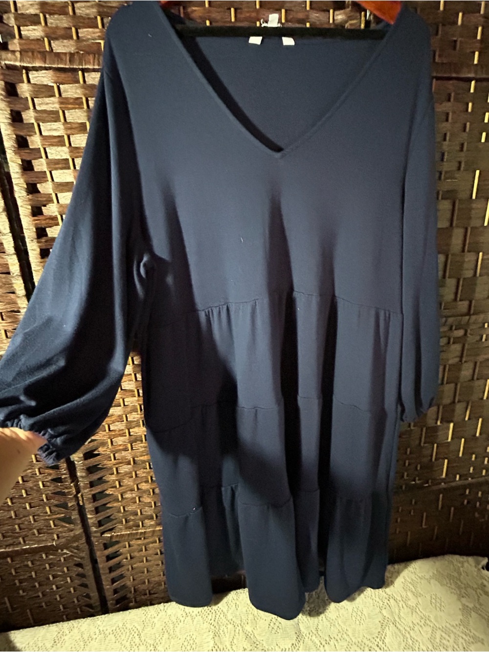 crown & ivy Navy V-Neck Tiered Balloon-Sleeve Dress
